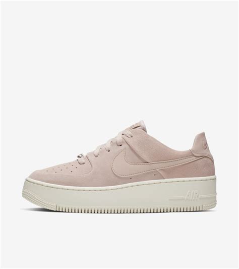 nike sage low schwarz|air force 1 particle beige.